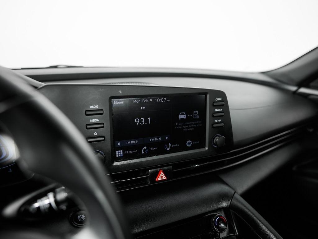 Hyundai Elantra SEL Sport IVT 2025