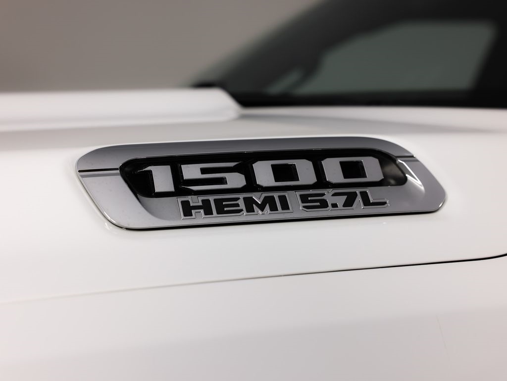 RAM 1500 Big Horn 4x4 Crew Cab 6'4" Box 2022