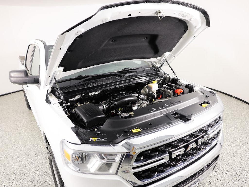 RAM 1500 Big Horn 4x4 Crew Cab 6'4" Box 2022