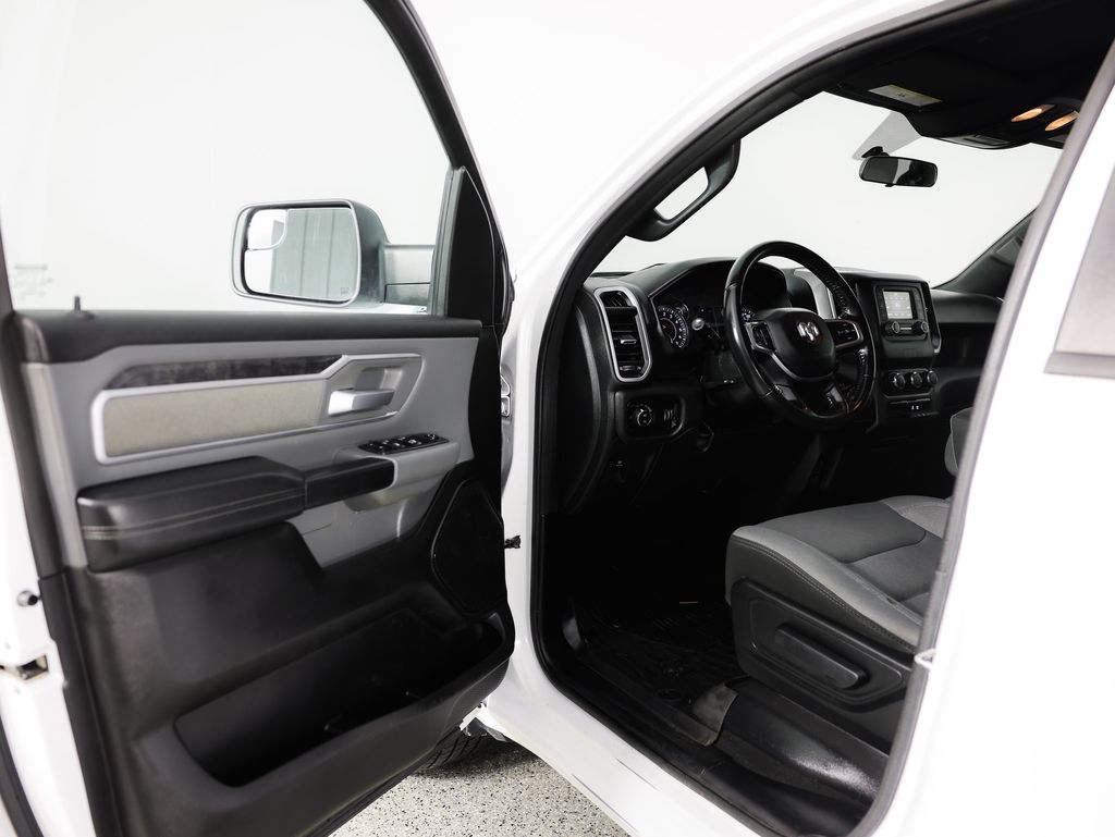 RAM 1500 Big Horn 4x4 Crew Cab 6'4" Box 2022