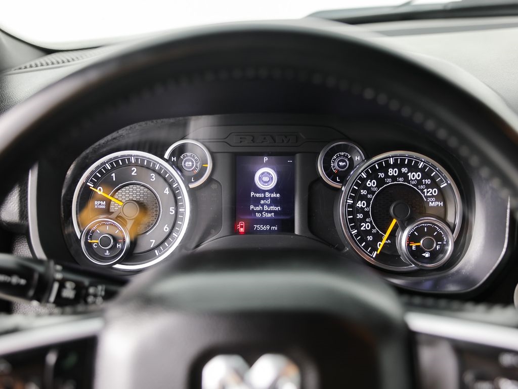 RAM 1500 Big Horn 4x4 Crew Cab 6'4" Box 2022