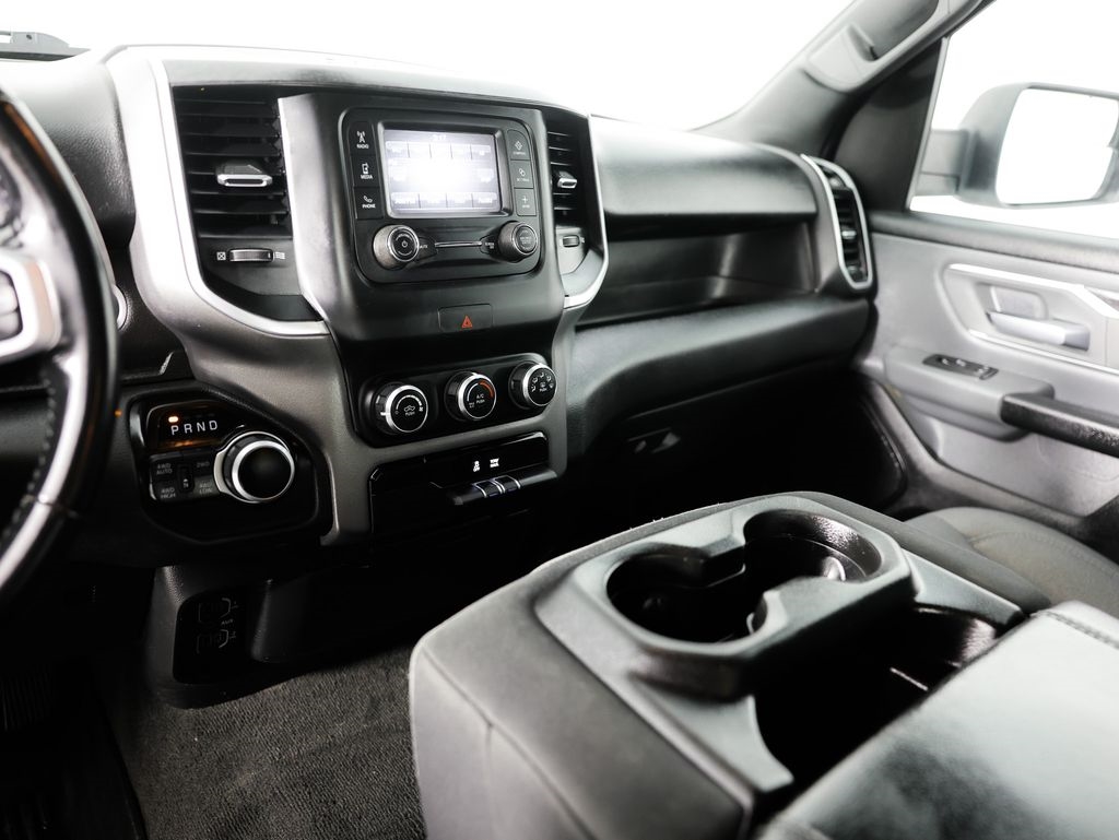 RAM 1500 Big Horn 4x4 Crew Cab 6'4" Box 2022