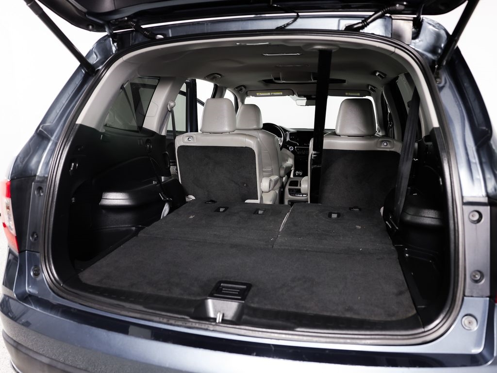 Honda Pilot Touring 7-Passenger AWD 2021