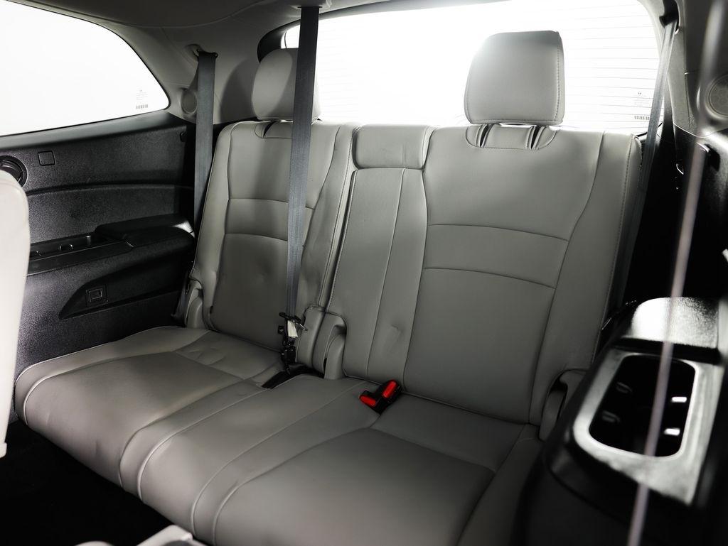 Honda Pilot Touring 7-Passenger AWD 2021