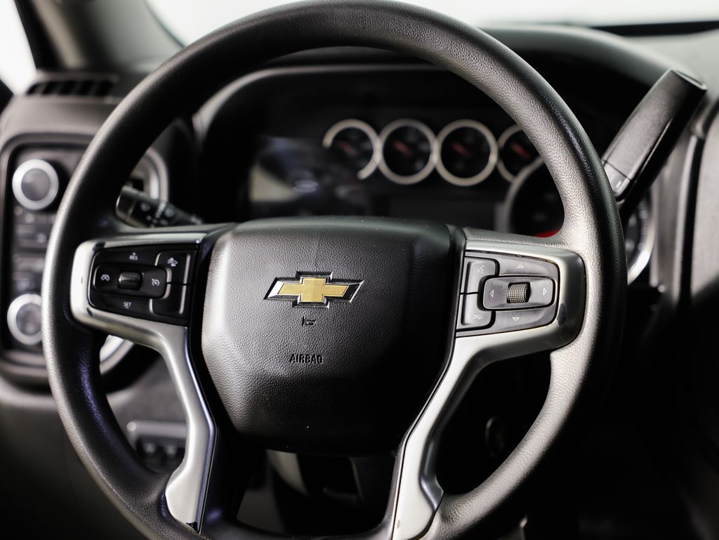 Chevrolet Silverado 2500HD 4WD Crew Cab 159" Custom 2023