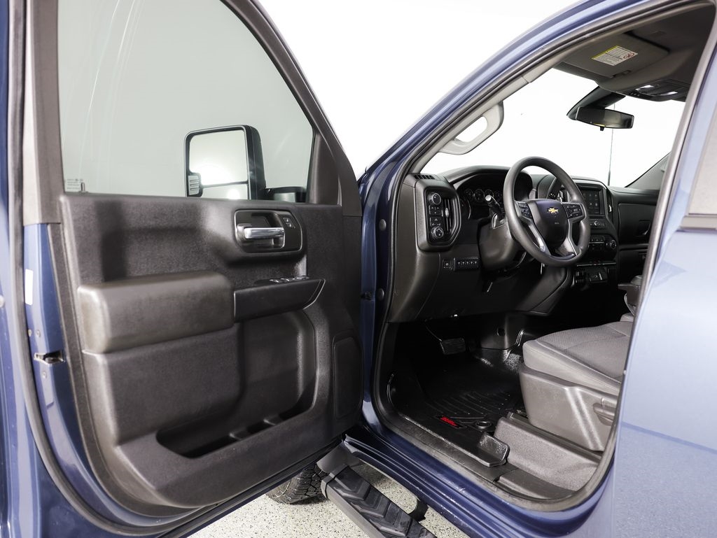 Chevrolet Silverado 2500HD 4WD Crew Cab 159" Custom 2023