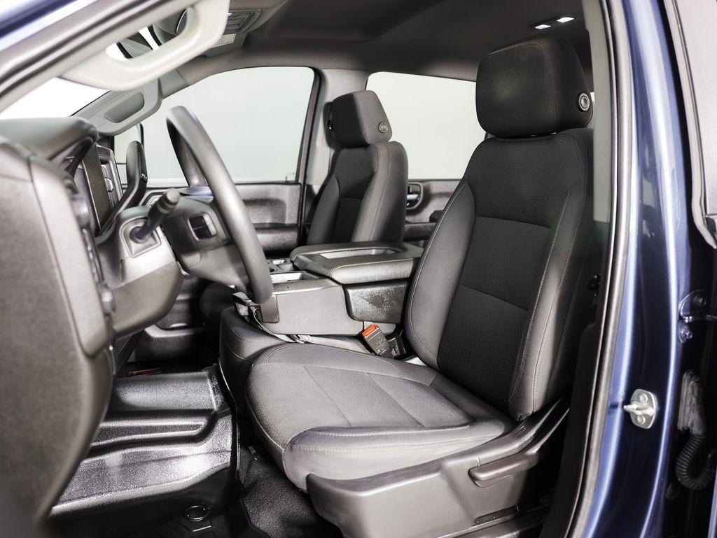 Chevrolet Silverado 2500HD 4WD Crew Cab 159" Custom 2023