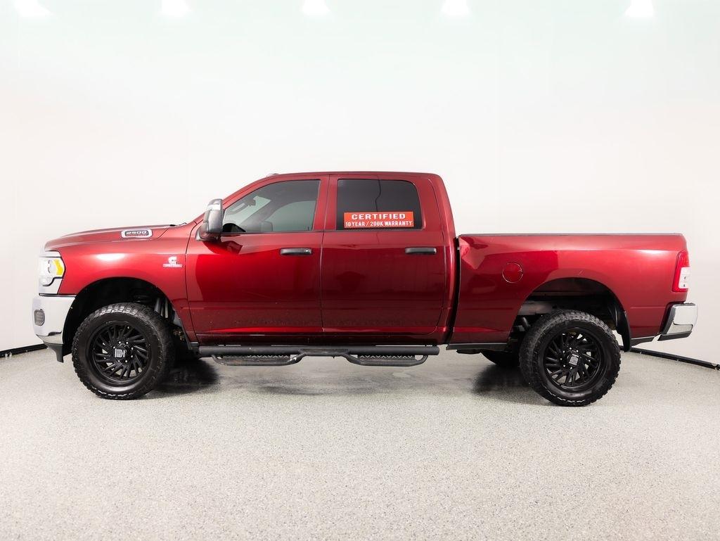 RAM 2500 Tradesman 4x4 Crew Cab 6'4" Box 2024