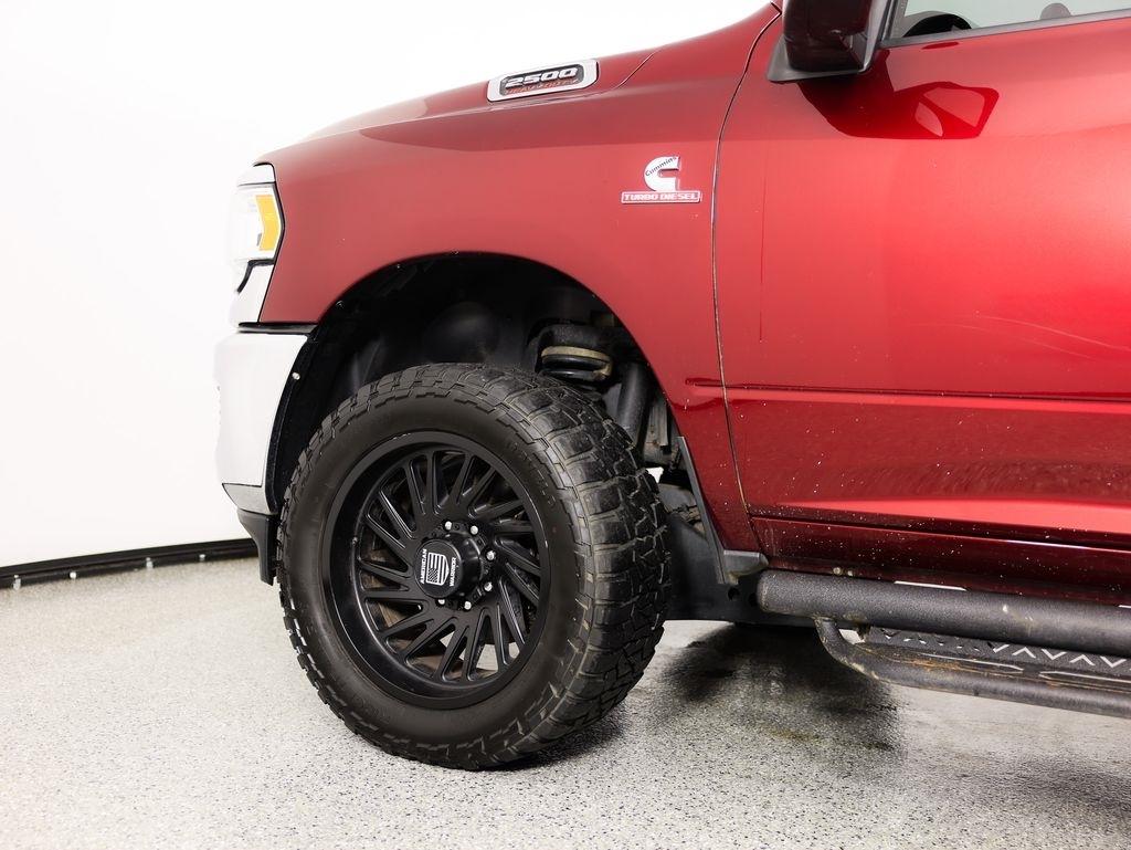 RAM 2500 Tradesman 4x4 Crew Cab 6'4" Box 2024