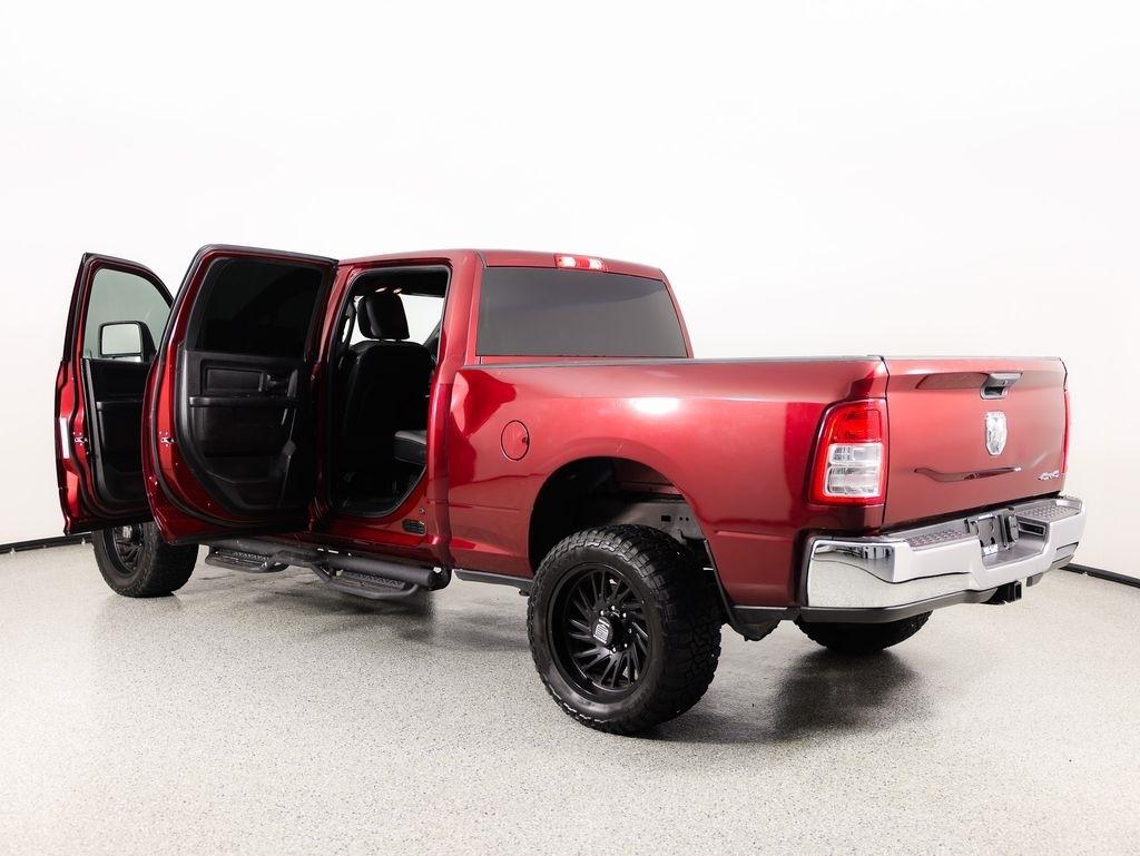 RAM 2500 Tradesman 4x4 Crew Cab 6'4" Box 2024