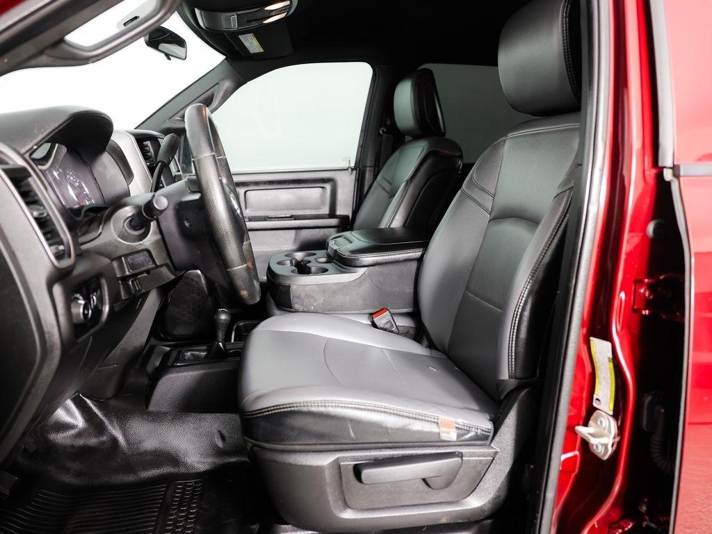 RAM 2500 Tradesman 4x4 Crew Cab 6'4" Box 2024