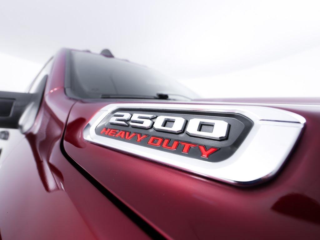 RAM 2500 Tradesman 4x4 Crew Cab 6'4" Box 2024