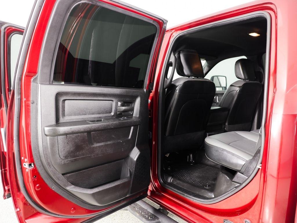 RAM 2500 Tradesman 4x4 Crew Cab 6'4" Box 2024