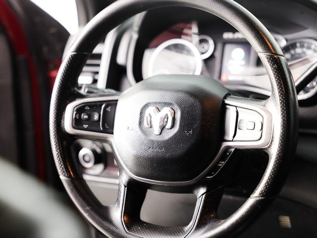 RAM 2500 Tradesman 4x4 Crew Cab 6'4" Box 2024