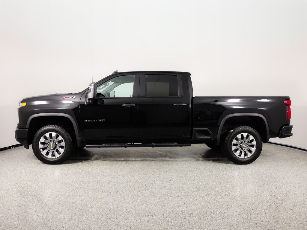 Chevrolet Silverado 2500HD 4WD Crew Cab 159" Custom 2025