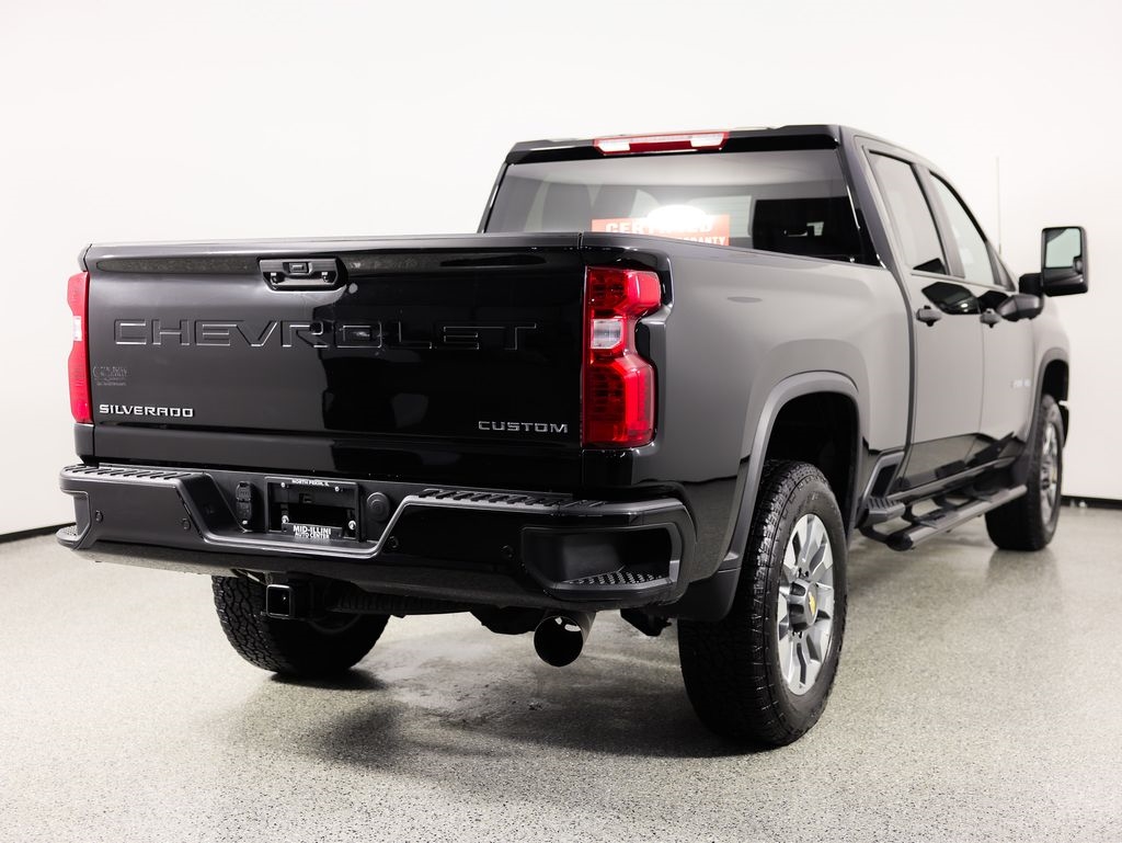 Chevrolet Silverado 2500HD 4WD Crew Cab 159" Custom 2025