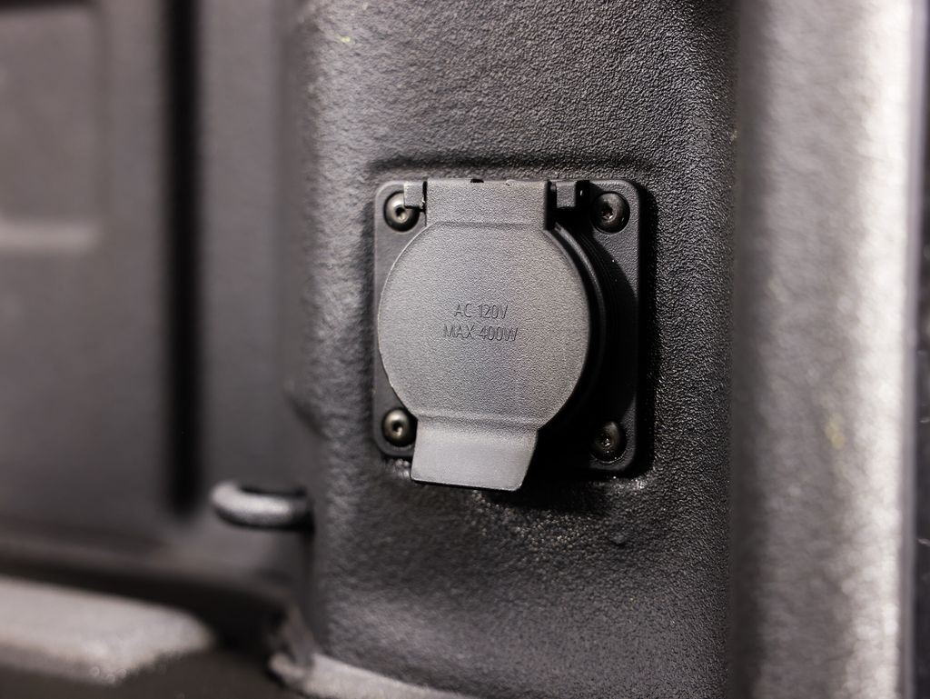 Chevrolet Silverado 2500HD 4WD Crew Cab 159" Custom 2025