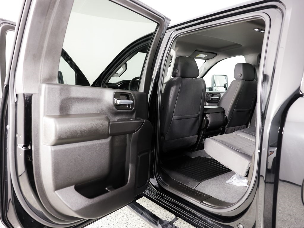 Chevrolet Silverado 2500HD 4WD Crew Cab 159" Custom 2025