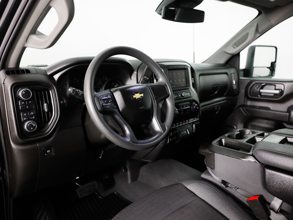 Chevrolet Silverado 2500HD 4WD Crew Cab 159" Custom 2025