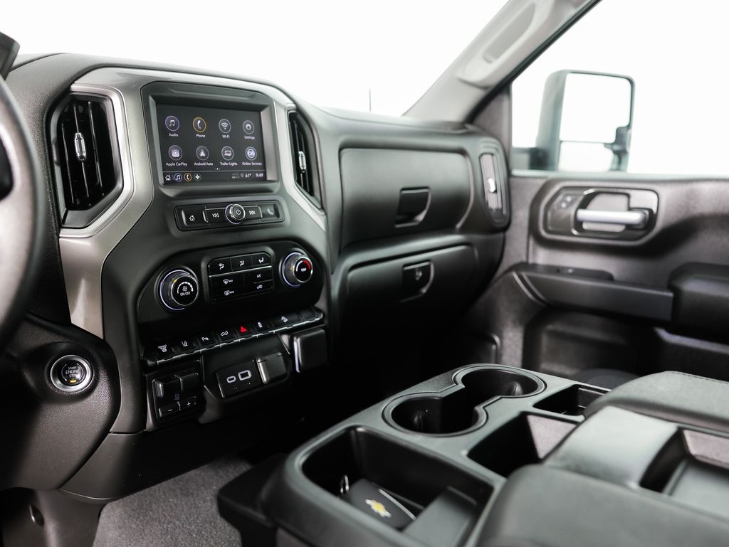 Chevrolet Silverado 2500HD 4WD Crew Cab 159" Custom 2025