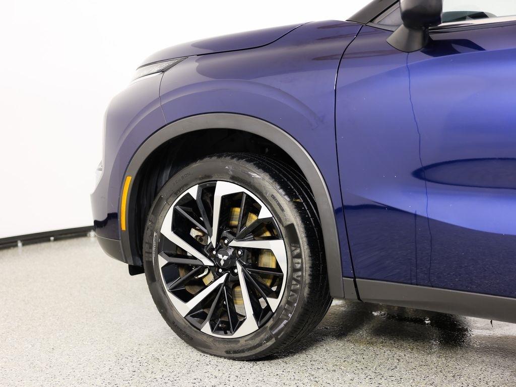 Mitsubishi Outlander SE FWD 2023