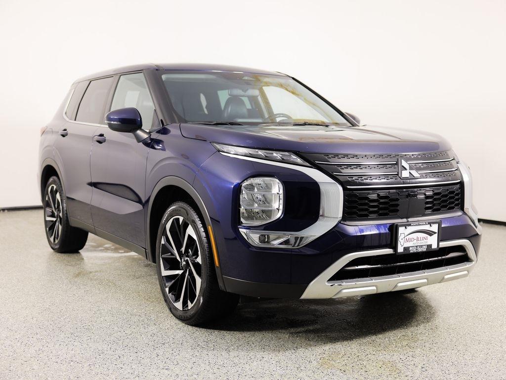 Mitsubishi Outlander SE FWD 2023