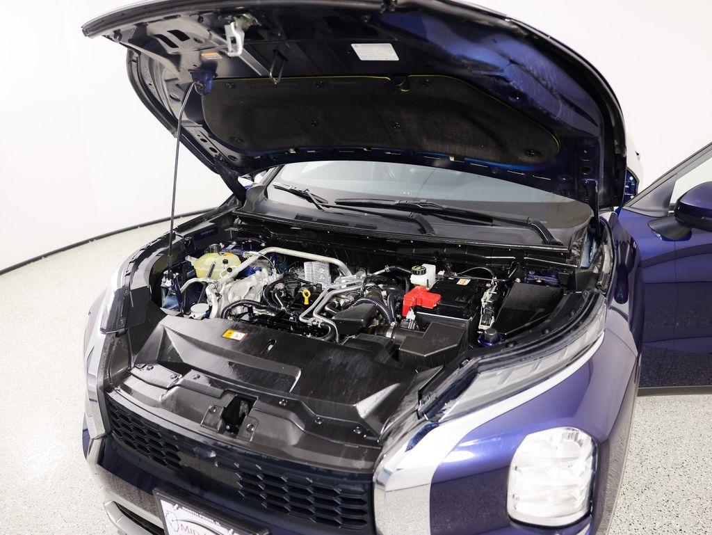 Mitsubishi Outlander SE FWD 2023