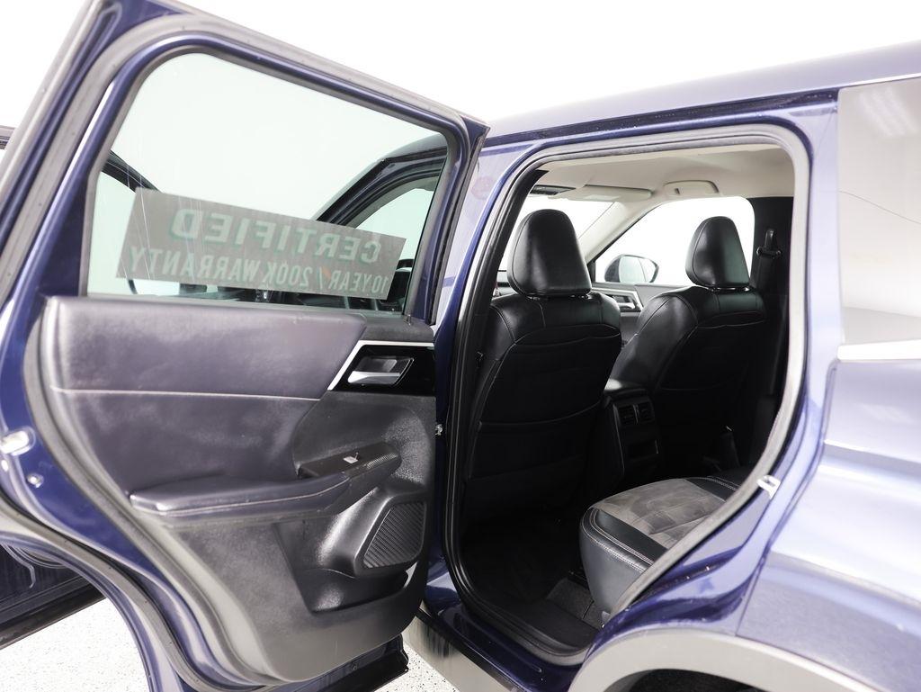 Mitsubishi Outlander SE FWD 2023