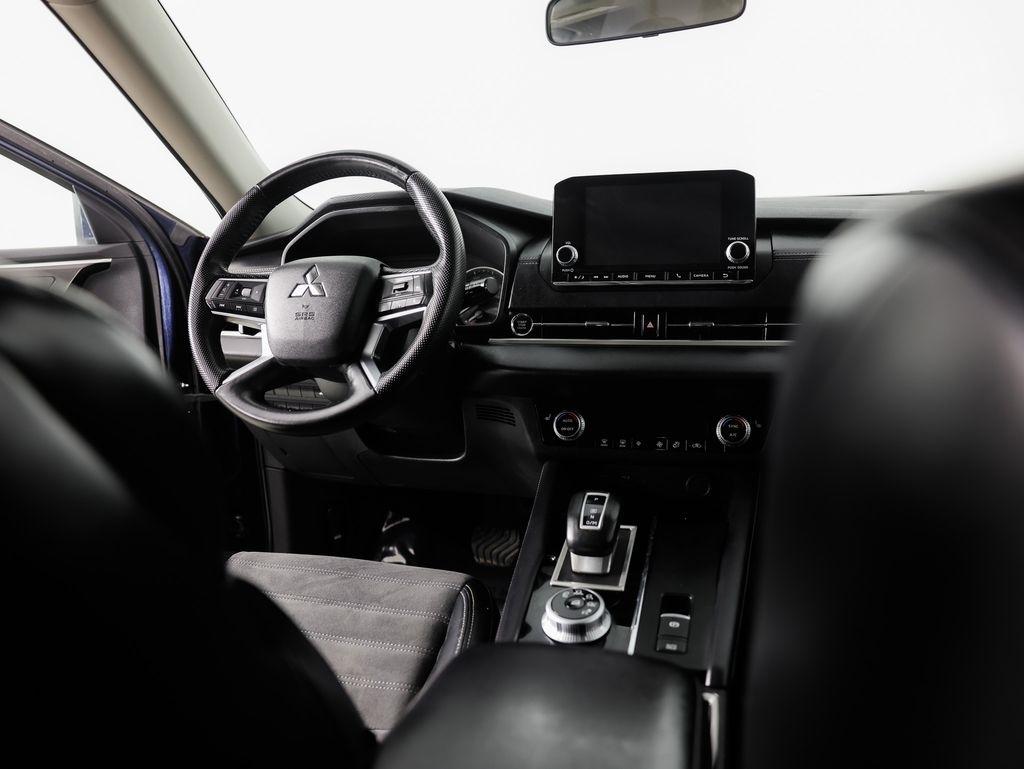 Mitsubishi Outlander SE FWD 2023