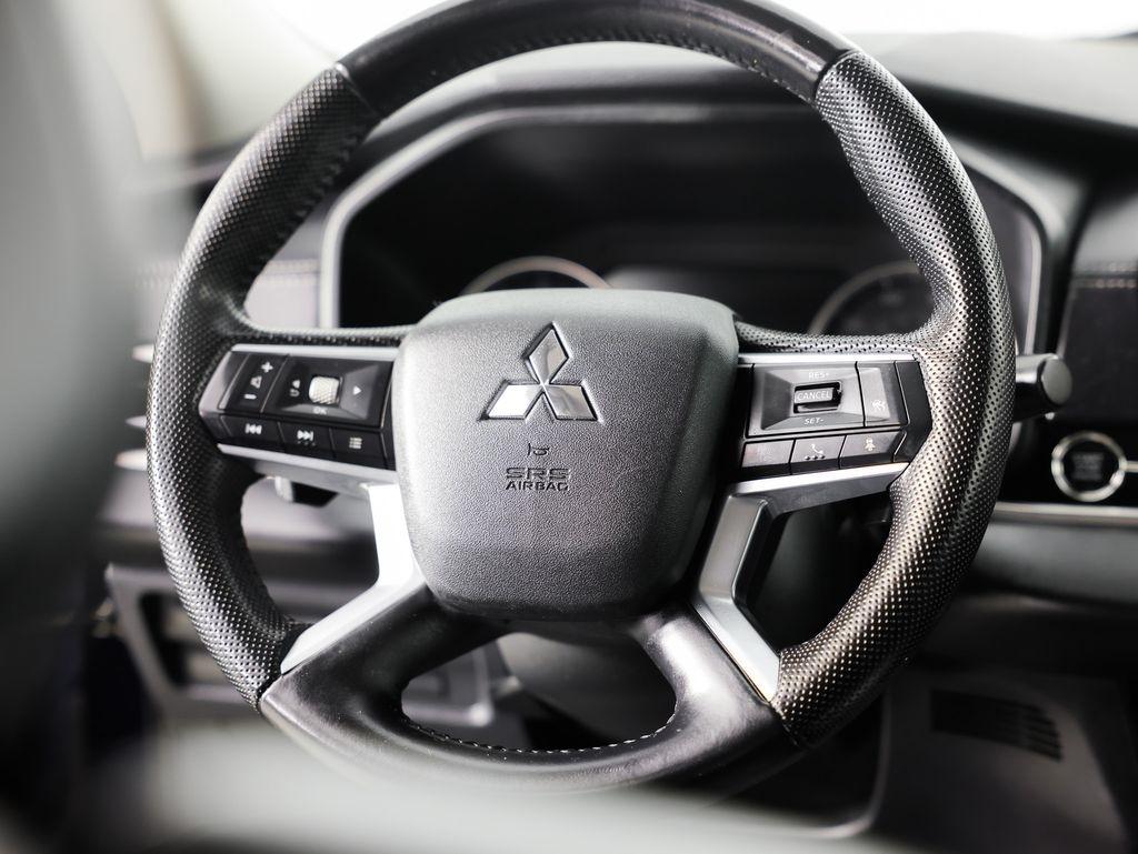 Mitsubishi Outlander SE FWD 2023