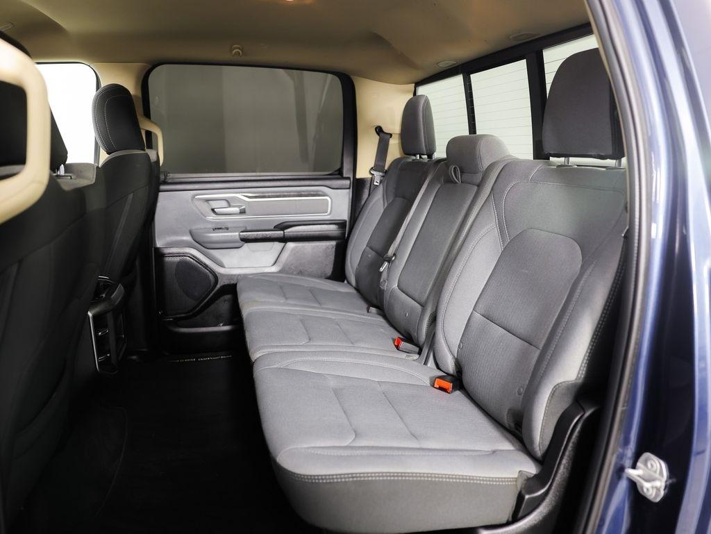 RAM 1500 Big Horn/Lone Star 4x4 Crew Cab 5'7" Box 2019