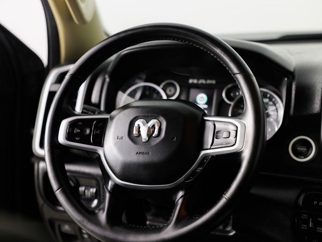 RAM 1500 Big Horn/Lone Star 4x4 Crew Cab 5'7" Box 2019