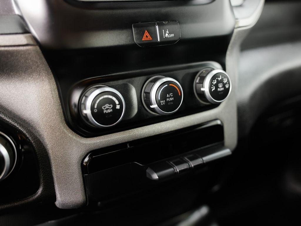 RAM 1500 Tradesman 4x4 Quad Cab 6'4" Box 2024