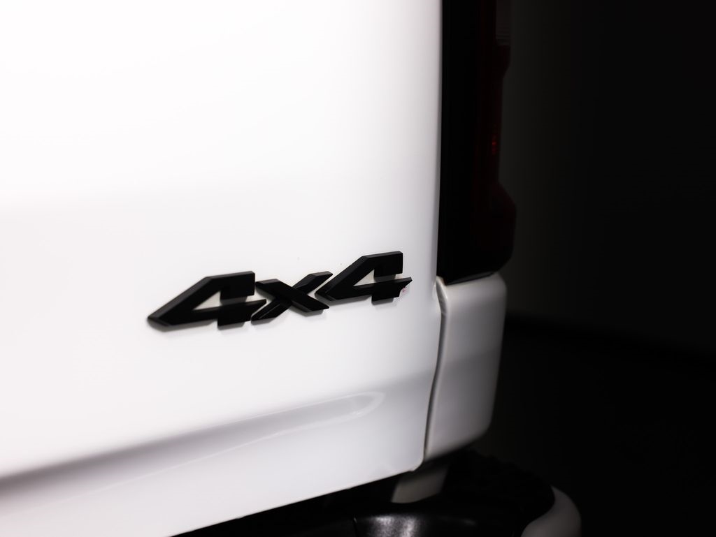 RAM 1500 Tradesman 4x4 Crew Cab 5'7" Box 2025