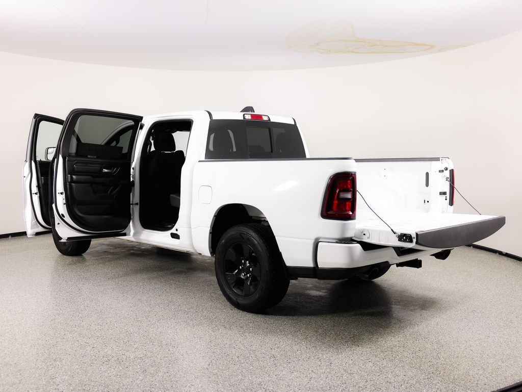 RAM 1500 Tradesman 4x4 Crew Cab 5'7" Box 2025