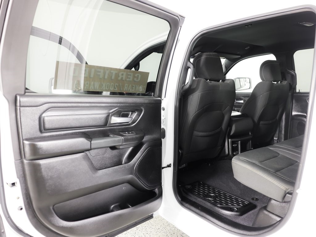 RAM 1500 Tradesman 4x4 Crew Cab 5'7" Box 2025