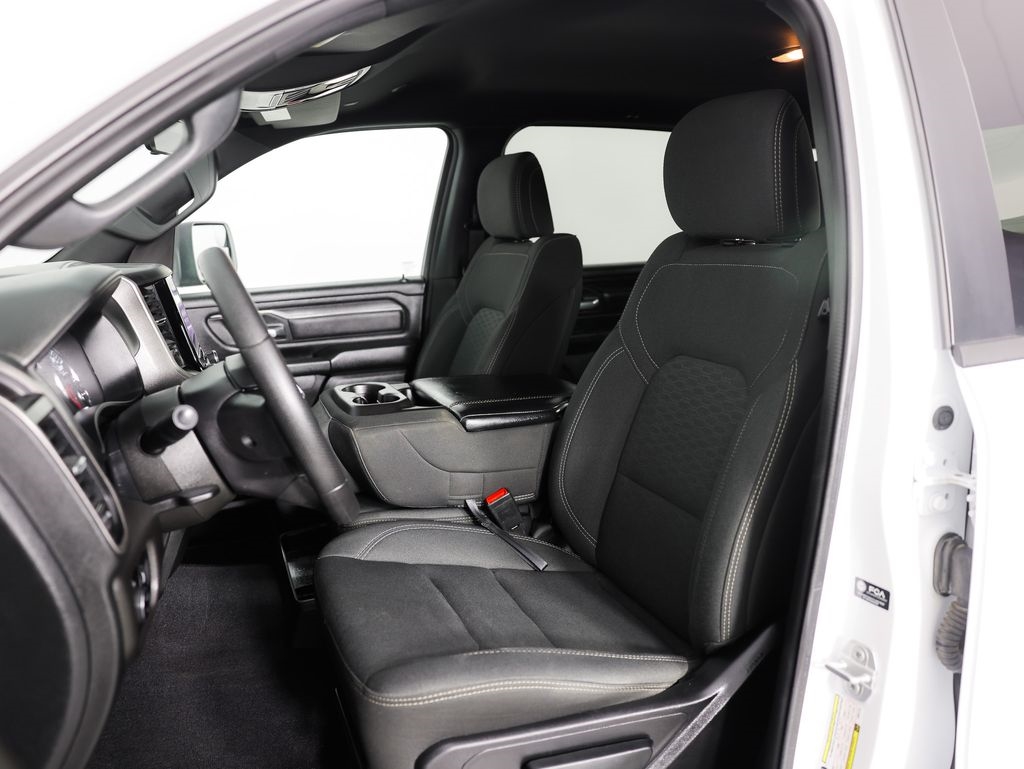 RAM 1500 Tradesman 4x4 Crew Cab 5'7" Box 2025