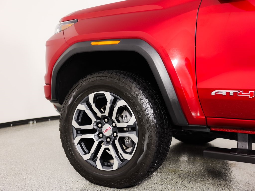 GMC Canyon 4WD Crew Cab AT4 2024