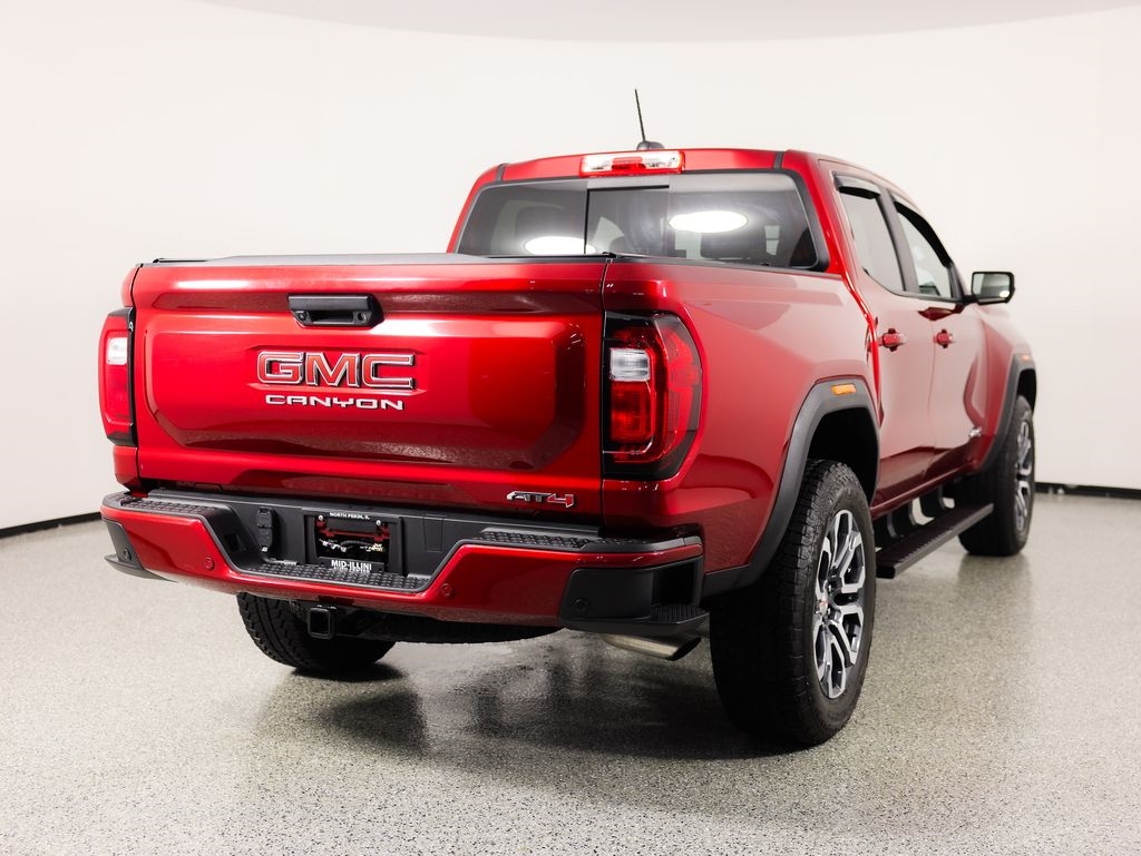 GMC Canyon 4WD Crew Cab AT4 2024