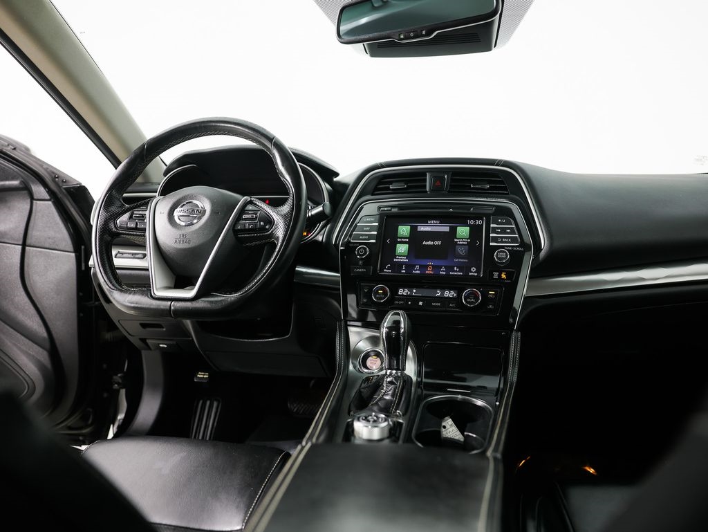 Nissan Maxima SV 3.5L 2020