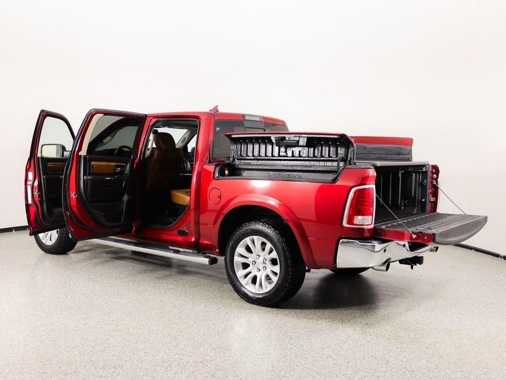 RAM 1500 4WD Crew Cab 140.5" Laramie Longhorn Edition 2013