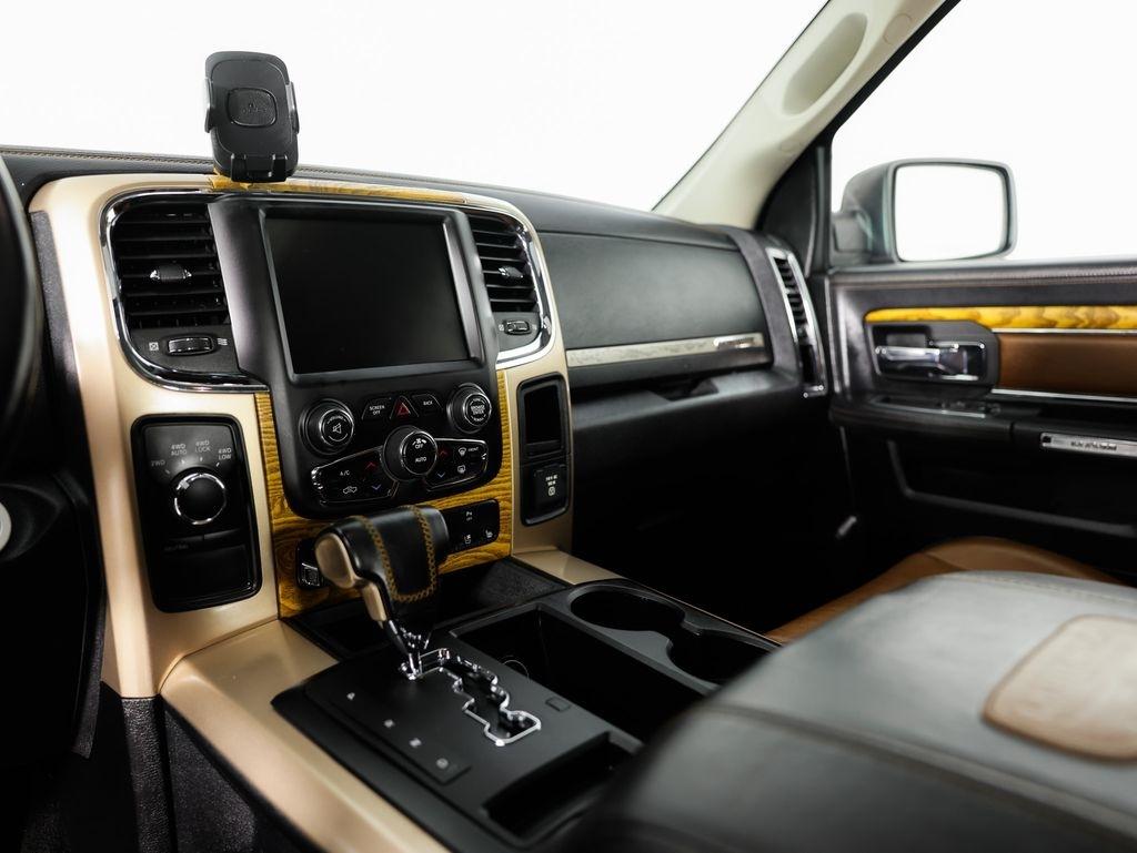 RAM 1500 4WD Crew Cab 140.5" Laramie Longhorn Edition 2013