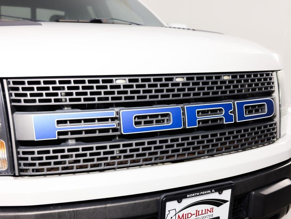 Ford F-150 4WD SuperCab 133" SVT Raptor 2011