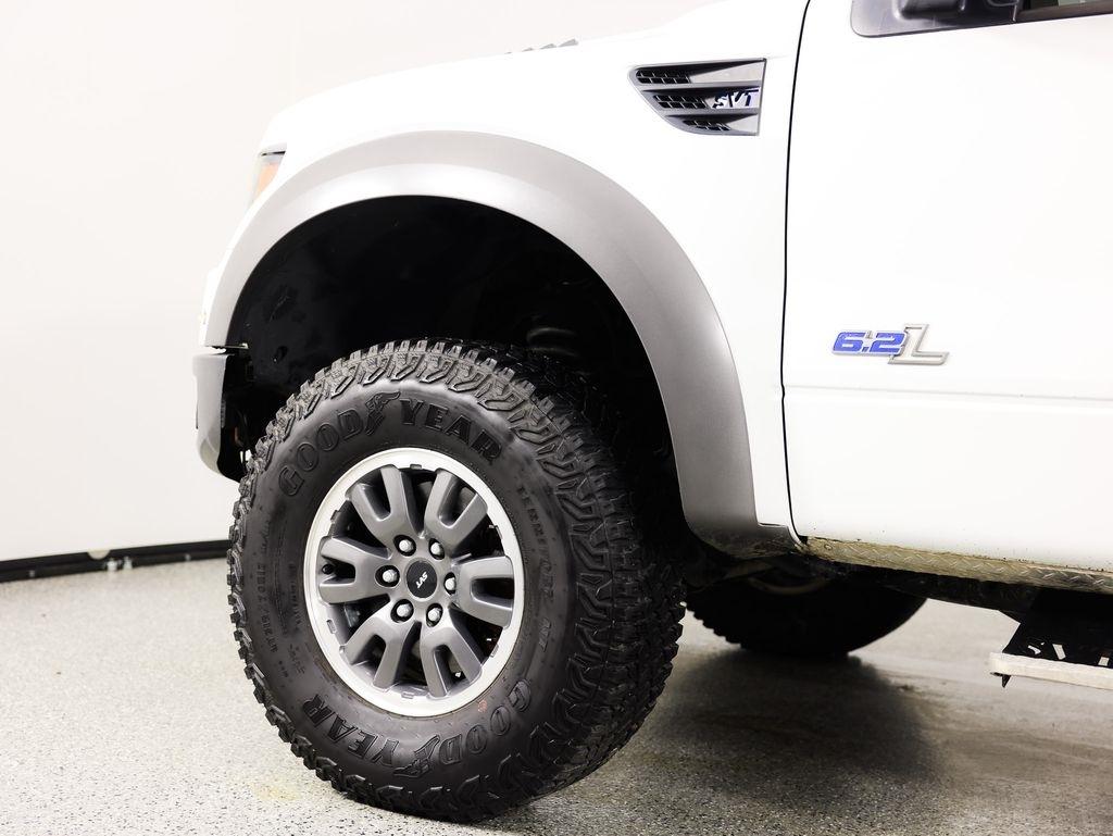Ford F-150 4WD SuperCab 133" SVT Raptor 2011