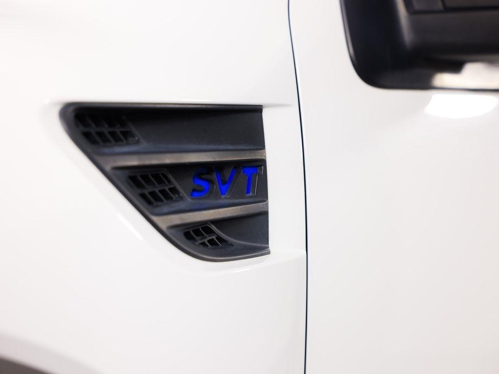 Ford F-150 4WD SuperCab 133" SVT Raptor 2011