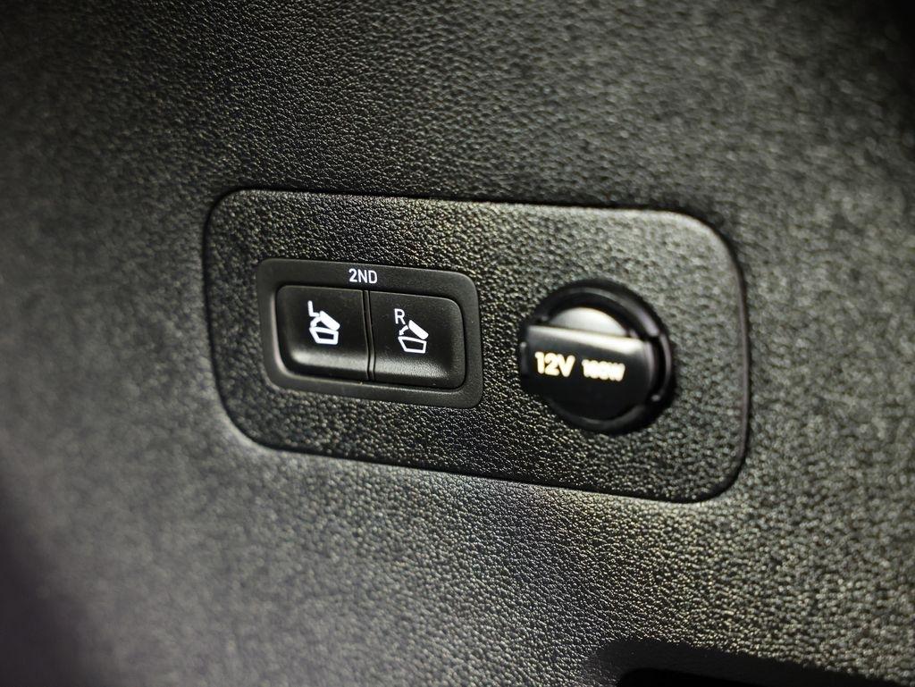 Hyundai Santa Fe SEL FWD 2021