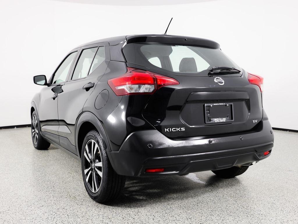 Nissan Kicks SV FWD 2020