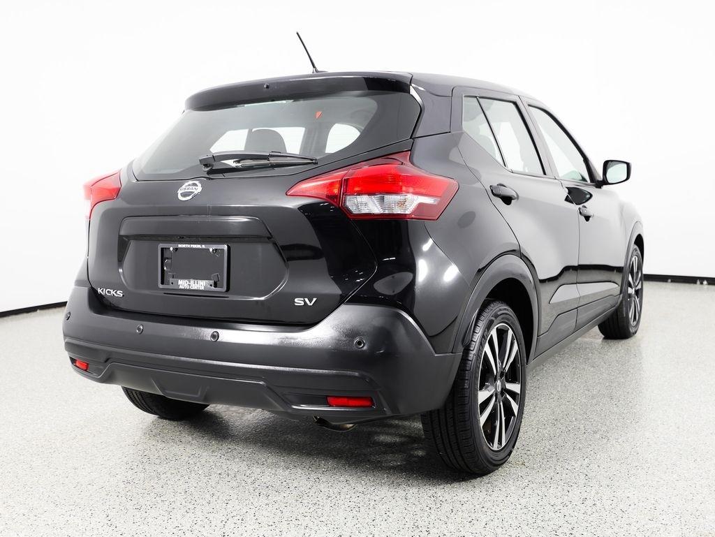 Nissan Kicks SV FWD 2020
