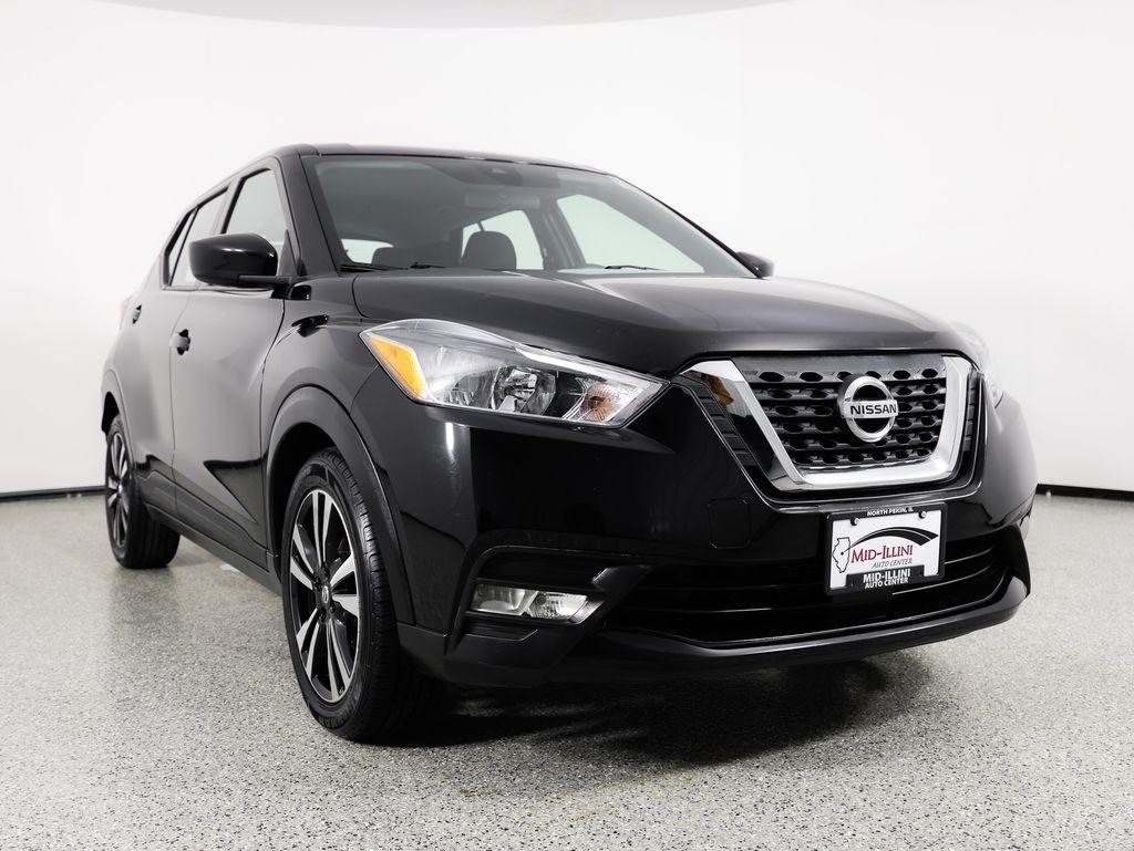 Nissan Kicks SV FWD 2020