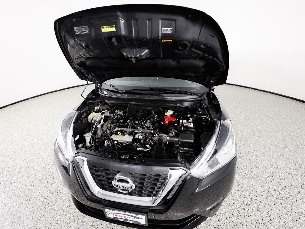 Nissan Kicks SV FWD 2020